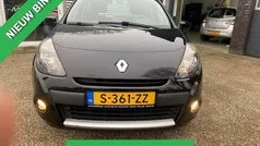 Zwart Gebruikt 2012 Renault Clio R.S. Authentique Hatchback | € 5.250 (Eerlijke prijs)