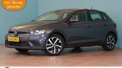 Grijs Gebruikt 2023 VW Polo Business Hatchback | € 23.899 (Eerlijke prijs)
