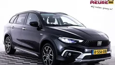 Zwart Gebruikt 2022 Fiat Tipo Cross Stationwagen | € 22.990 (Eerlijke prijs)