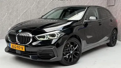 Zwart Gebruikt 2020 BMW 116 Executive Hatchback | € 17.950 (Eerlijke prijs)
