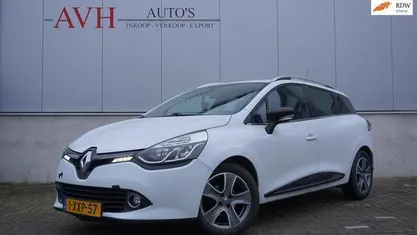 Occasion Renault Clio GrandTour Night&Day 90 PK (66 kW) 2014 Wit Stationwagen