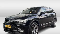 Zwart Gebruikt 2021 VW Tiguan Highline SUV | € 33.450 (Eerlijke prijs)