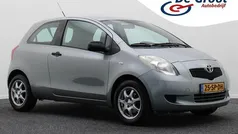 Grijs Gebruikt 2006 Toyota Yaris Terra Hatchback | € 2.950 (Eerlijke prijs)