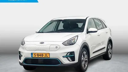 Clear white (ud) Occasion 2020 Kia e-Niro Comfort SUV | € 18.490 (Goede deal)