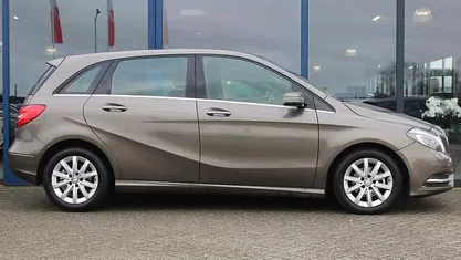 Occasion 2013 Mercedes B180 Ambition MPV | € 11.900 (Eerlijke prijs)