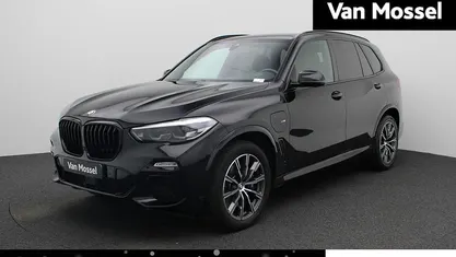 Zwart Occasion 2020 BMW X5 Executive SUV | € 48.900 (Goede deal)