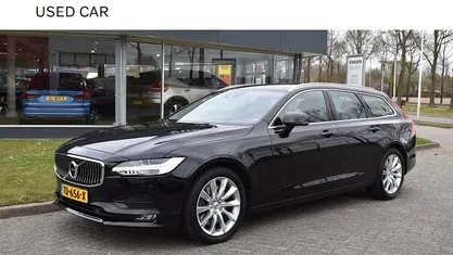 Zwart Occasion 2017 Volvo V90 Momentum Stationwagen | € 25.700 (Eerlijke prijs)