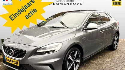 Grijs Gebruikt 2019 Volvo V40 Hatchback | € 17.195 (Eerlijke prijs)