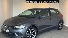 Grijs Gebruikt 2024 VW Polo Life Hatchback | € 23.950 (Eerlijke prijs)