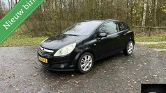 Zwart Gebruikt 2008 Opel Corsa Cosmo Hatchback | € 1.350 (Eerlijke prijs)