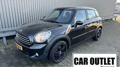 Zwart, metallic lak Gebruikt 2011 Mini Cooper Countryman Chili SUV | € 7.450 (Eerlijke prijs)