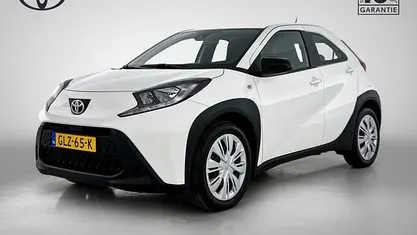 Gebruikt 2024 Toyota Aygo X Play SUV | € 17.950 (Eerlijke prijs)