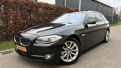 Zwart Gebruikt 2012 BMW 525 Executive Stationwagen | € 8.750 (Super prijs)