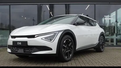 Nieuw Kia EV6 Light 125 kW (170 PK) 2025 Wit, metallic lak SUV