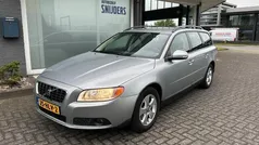Grijs Gebruikt 2009 Volvo V70 Momentum Stationwagen | € 4.900 (Eerlijke prijs)