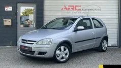 Grijs Gebruikt 2004 Opel Corsa Hatchback | € 2.150 (Eerlijke prijs)