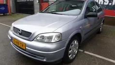 Grijs Gebruikt 2001 Opel Astra Hatchback | € 997 (Eerlijke prijs)