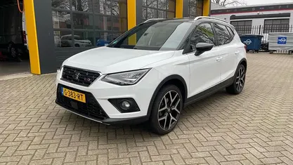Wit Occasion 2019 Seat Arona Business SUV | € 18.350 (Eerlijke prijs)