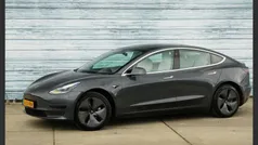 Grijs Gebruikt 2019 Tesla Model 3 Standard Range Sedan | € 17.950 (Eerlijke prijs)