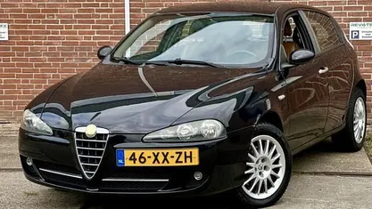 Occasion Alfa Romeo 147 Business 150 PK (110 kW) 2007 Zwart Hatchback