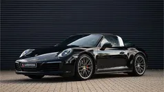 Zwart, metallic lak Gebruikt 2016 Porsche 911 Targa 4S Sport Cabriolet | € 114.995 (Eerlijke prijs)