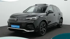 Zwart Gebruikt 2025 VW Tiguan R-line Edition SUV | € 53.900 (Eerlijke prijs)