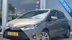 Grijs Gebruikt 2020 Toyota Yaris Hybrid Hatchback | € 19.450 (Eerlijke prijs)