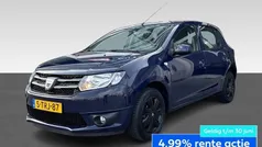 Gebruikt 2014 Dacia Sandero Lauréate Hatchback | € 7.390 (Eerlijke prijs)