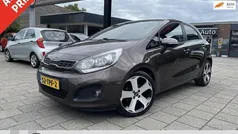 Bruin Gebruikt 2012 Kia Rio Plus Hatchback | € 5.950 (Eerlijke prijs)