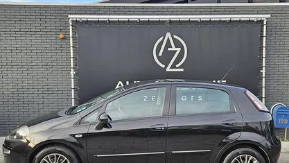 Zwart Occasion 2012 Fiat Punto Evo Hatchback | € 2.250 (Eerlijke prijs)