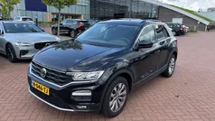 Zwart Gebruikt 2020 VW T-Roc Business SUV | € 21.894 (Eerlijke prijs)