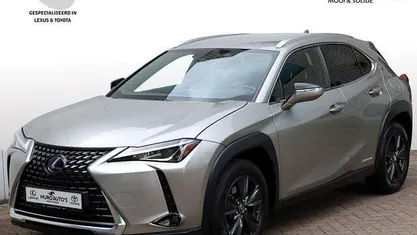 Occasion 2020 Lexus UX 250h Luxury Line SUV | € 27.900 (Goede deal)