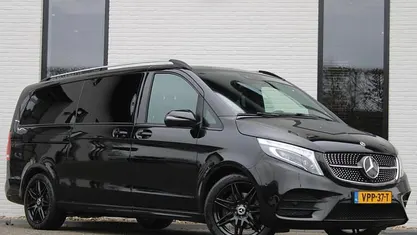 Occasion 2022 Mercedes V300 AMG MPV | € 56.950 (Eerlijke prijs)