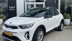 Wit Gebruikt 2021 Kia Stonic SUV | € 17.950 (Eerlijke prijs)