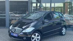 Zwart Gebruikt 2009 Mercedes A150 Avantgarde MPV | € 6.450 (Eerlijke prijs)
