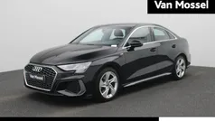 Zwart Gebruikt 2021 Audi A3 S-Line Sedan | € 25.900 (Goede deal)