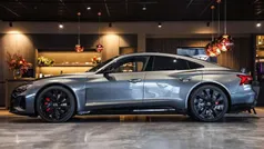 Gebruikt 2021 Audi RS e-tron GT S-Line Sedan | € 72.945 (Eerlijke prijs)