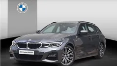 Gebruikt 2022 BMW 318 Executive Stationwagen | € 36.900 (Eerlijke prijs)
