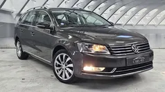 Bruin (metallic) Gebruikt 2011 VW Passat Highline Stationwagen | € 5.899 (Eerlijke prijs)
