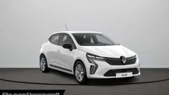 Gebruikt 2025 Renault Clio V Evolution Hatchback | € 25.865 (Eerlijke prijs)