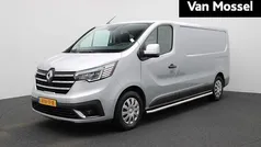 Gris highland Gebruikt 2023 Renault Trafic Van | € 20.930 (Goede deal)