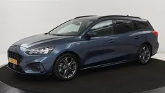 Blauw Gebruikt 2022 Ford Focus ST-Line Stationwagen | € 12.400 (Goede deal)