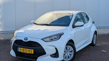 Occasion Toyota Yaris Hybrid Active 116 PK (85 kW) 2021 Wit Hatchback