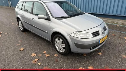Gebruikt 2004 Renault Mégane GrandTour Expression Stationwagen | € 1.500 (Eerlijke prijs)