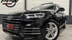 Zwart, metallic lak Gebruikt 2021 Audi Q5 Competition SUV | € 39.850 (Eerlijke prijs)