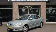 Groen Gebruikt 2005 Toyota Avensis Sol Hatchback | € 2.995 (Goede deal)