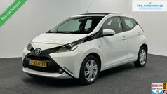 Wit Gebruikt 2014 Toyota Aygo X-clusiv Hatchback | € 5.500 (Eerlijke prijs)