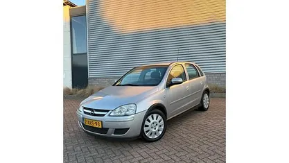 Occasion Opel Corsa 75 PK (55 kW) 2004 Grijs (metallic) Hatchback