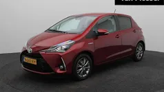 Gebruikt 2020 Toyota Yaris Hybrid Hatchback | € 17.440 (Eerlijke prijs)