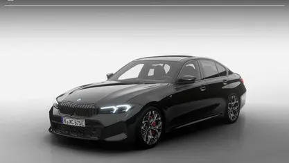 Zwart Nieuw 2025 BMW 330 Comfort Edition Sedan | € 70.491 (Eerlijke prijs)